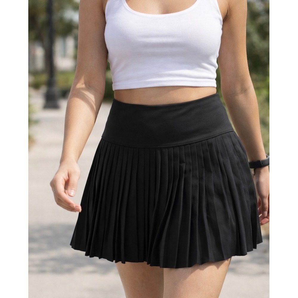 Fabletics Hot Shot Pleated Mini Skort Women L Black High Waisted Built-in Short‎
